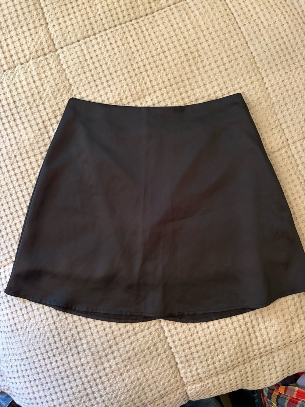 Satin like mini skirt